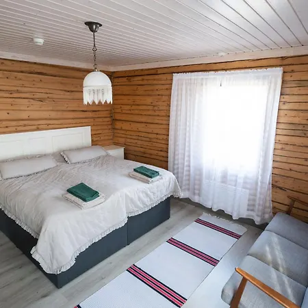Poromoision Pirtti Villa *